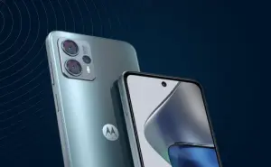 Celular Motorola accesible con rendimiento equilibrado de cámara y altavoces estéreos