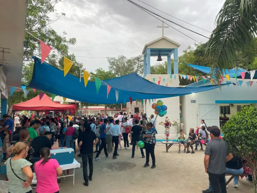 Honran a San Juan Bautista en la colonia Esperanza: En medio de tiempos difíciles, la esperanza se encendió como una luz viva en el corazón de una comunidad que se niega a rendirse. Foto: Lino Ceballos