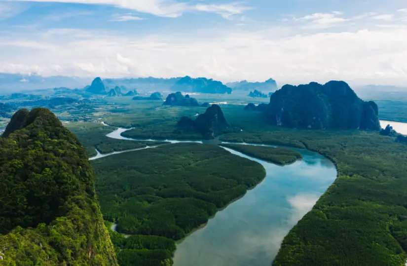 ¿Dónde se grabó Jurassic World Rebirth? Ao Phang Nga en Tailandia. Foto: Cortesía