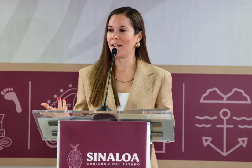 Secretaria de Turismo de Sinaloa Secretaria de Turismo de Sinaloa, Mireya Sosa Osuna, durante la Conferencia Semanera
