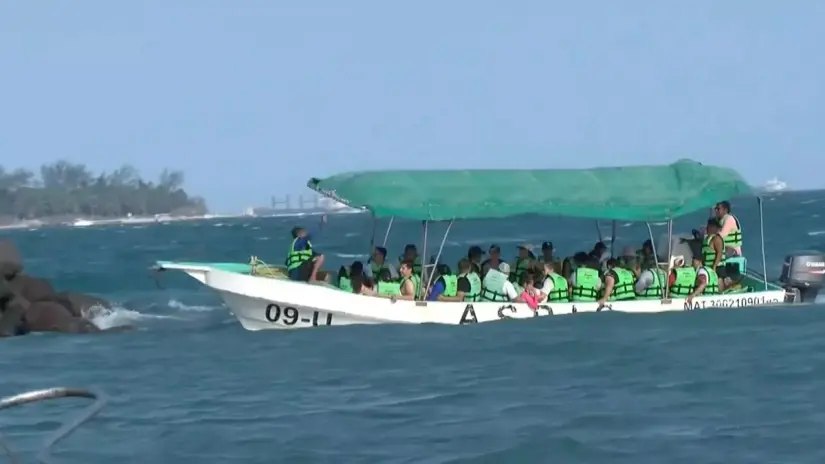 Para poder llegar a Cancuncito puedes tomar una lancha desde el puerto de Veracruz. Foto: masnoticias.
