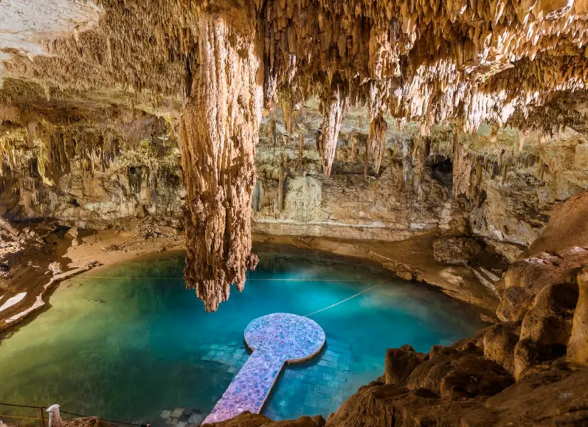 Disfruta de los espectaculares cenotes cerca de Mérida. Foto: cortesía Disfruta de los espectaculares cenotes cerca de Mérida. Foto: cortesía.