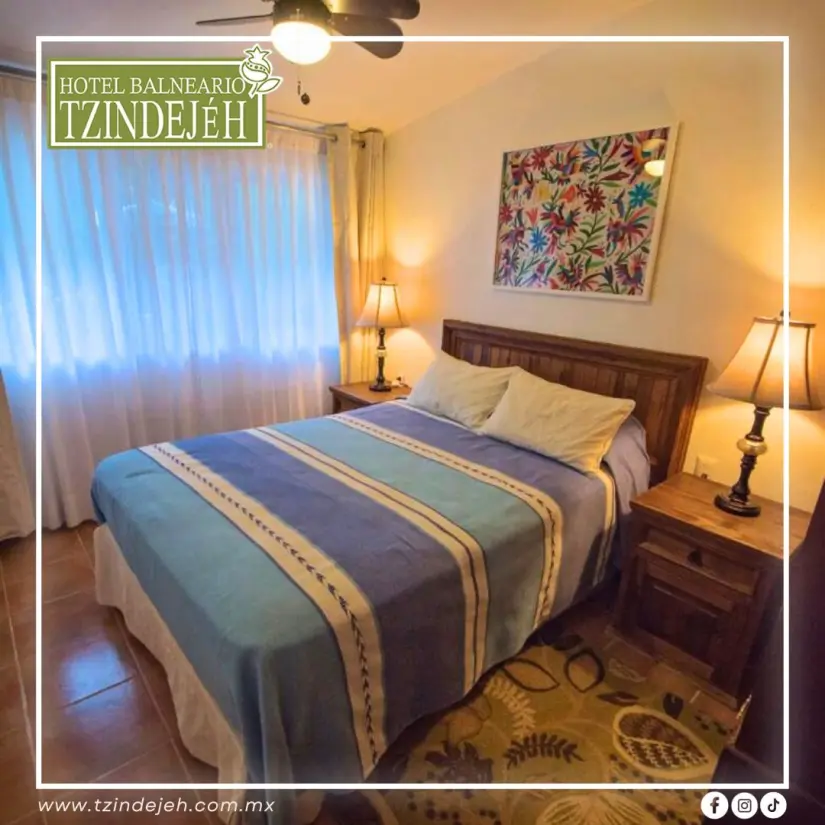Interior del Hotel Balneario Tzindejéh