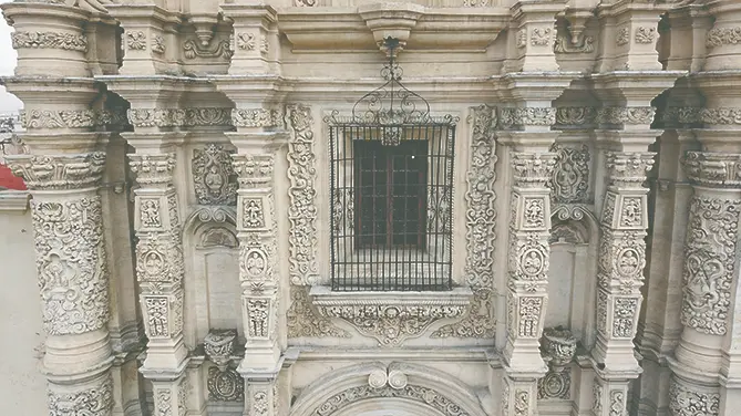 ¿Cuánto mide la catedral de Santiago Apóstol en Saltillo? La edificación tiene muchos estilos. Foto: Cortesía