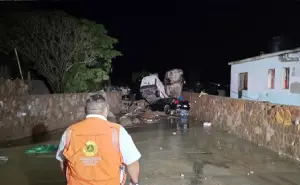Fuertes lluvias azotan Chihuahua, Ejército entra en acción con Plan DN-III