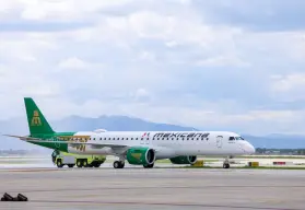 Mexicana Aviación recibe su primer avión Embraer E195-E2 en el AIFA