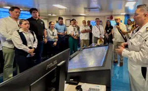 Sector turismo recibe recorrido sobre sostenibilidad a bordo de crucero en Baja California Sur