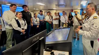 Sector turismo recibe recorrido sobre sostenibilidad a bordo de crucero en Baja California Sur