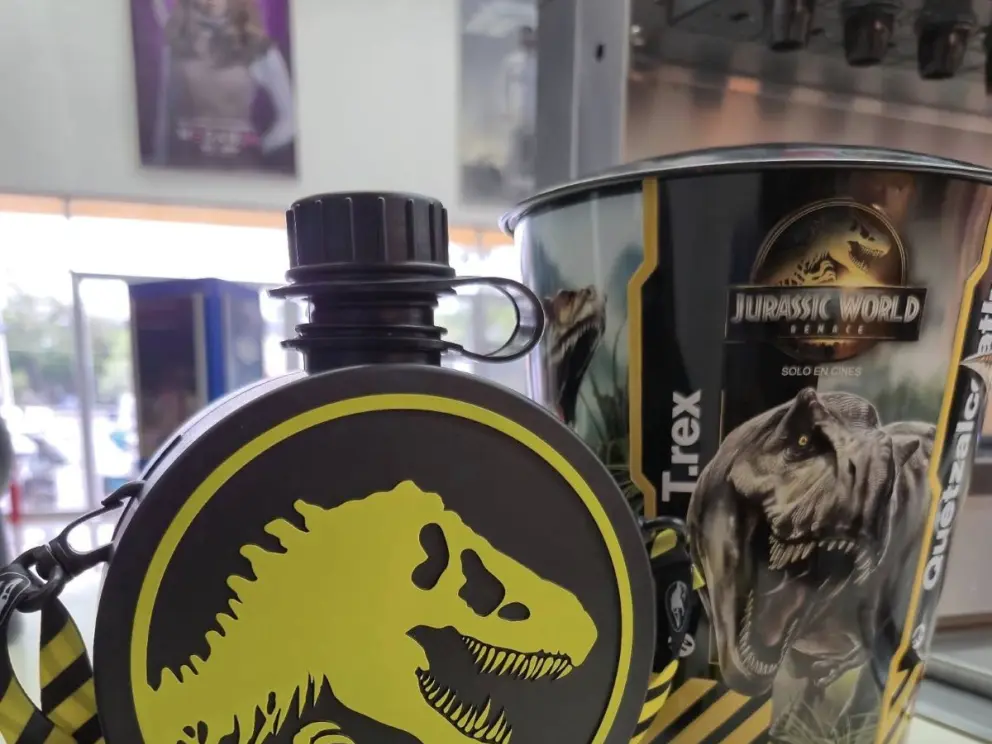 A partir de este 2 de julio, disponible la palomera y cantimplora de Jurassic World Rebirth en Cinépolis