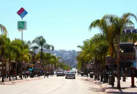 ¿Cómo hacer la revalidación de placas en Baja California?