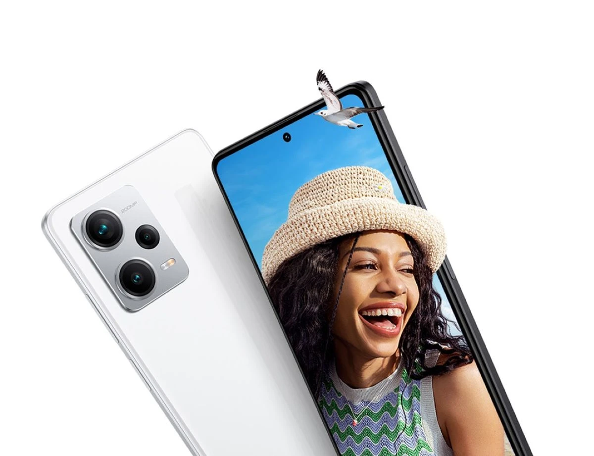 Xiaomi Redmi Note 12 Pro+ equipado con altavoces estéreos. Foto: Cortesía