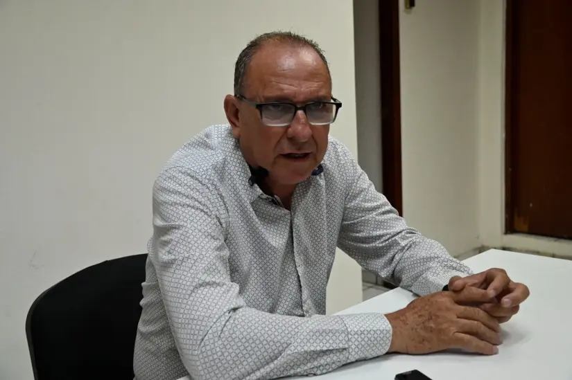Convoca la UAS a cursar el Bachillerato Semiescolarizado en tan solo dos años El Dr. César Fabián López Iturrios invitó a que las personas terminen su prepa trunca. Foto: UAS