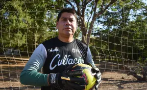Con una prótesis y mucho corazón, José Cerda entrena a los porteros del mañana en Culiacán