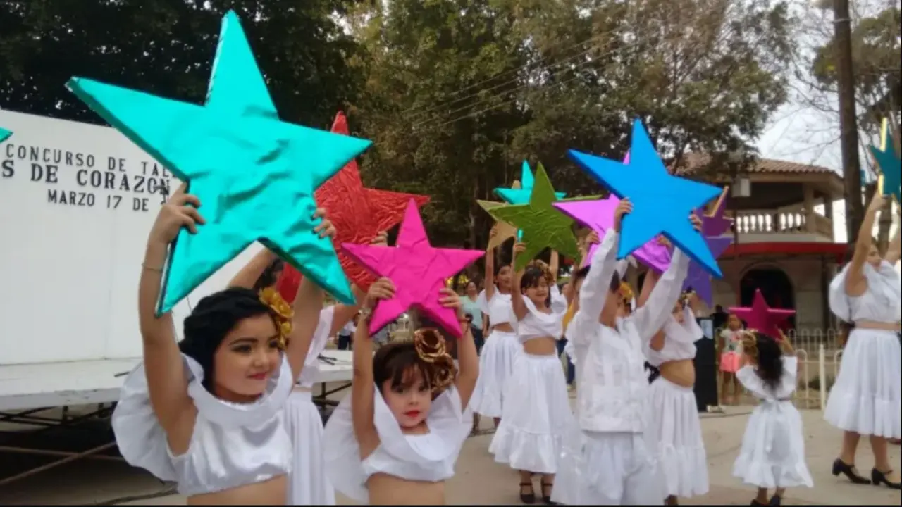 Celebran doble aniversario en Villa Juárez Navolato