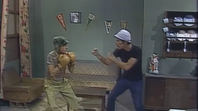 Don Ramón incluso intento darle clases de boxeo al Chavo. Foto: Cortesía