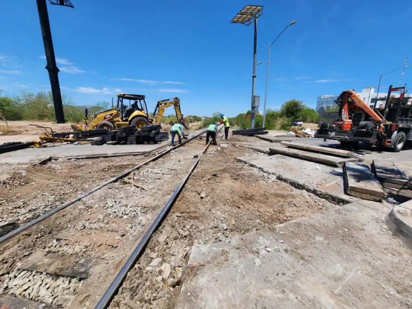 Ante trabajos de Ferromex, se han inhabilitado vialidades por el sector norponiente. Foto: Cortesía.