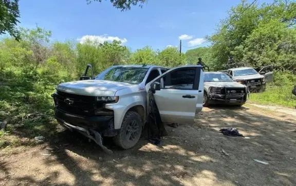 Fuerte operativo por aire y tierra en Cosalá deja armas y vehículos asegurados
