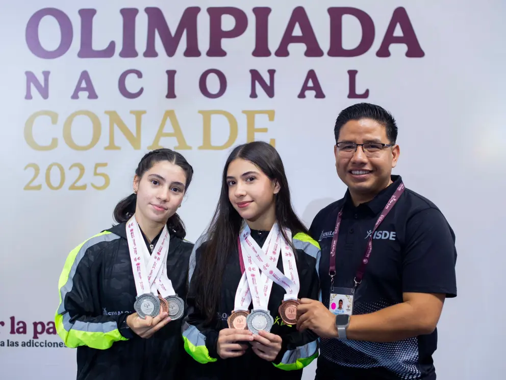 Pesistas de Sinaloa cosechan medallas en Olimpiada CONADE 2025