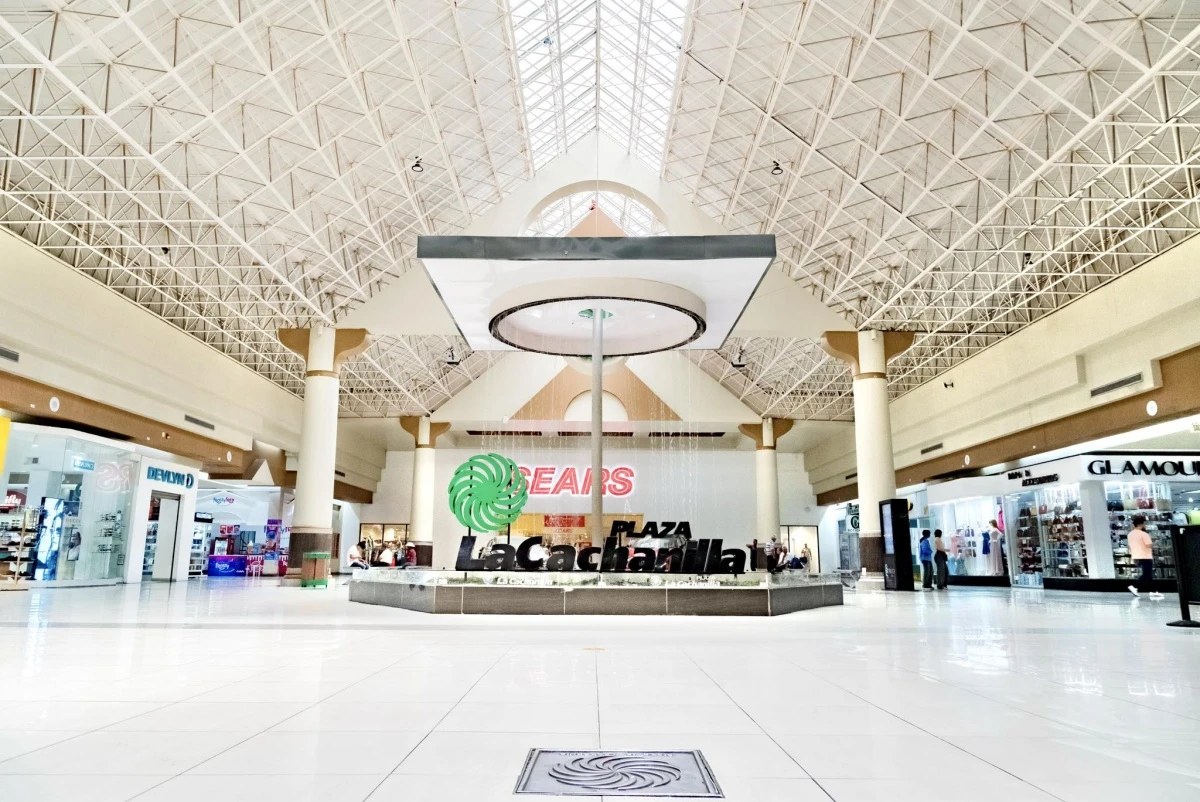 Plaza La Cachanilla tiene más de 35 años de historia.