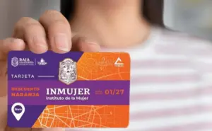 En Baja California hay una tarjeta pensada solo para mujeres; beneficios de la Tarjeta Naranja y dónde solicitarla