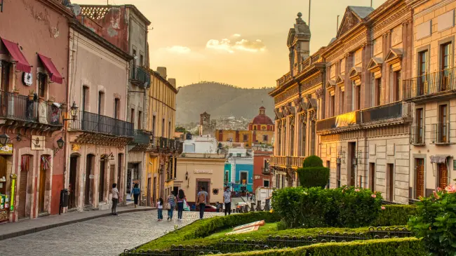 Estas son las ciudades más económicas para vivir en México. Foto: Unsplash.