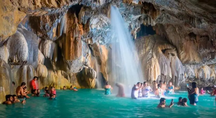 imagen recuadro Balneario de la Gruta de Tolantongo Foot: Tripavisor