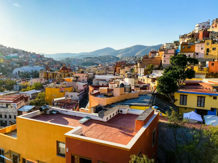 Guanajuato además de ser una ciudad económica también es una de las más bonitas. Foto: Unsplash. Guanajuato además de ser una ciudad económica también es una de las más bonitas. Foto: Unsplash.