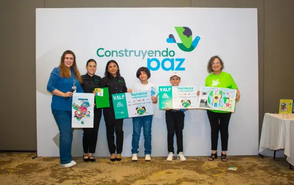 Conoce a las estrellas del mañana. niñas y niños que construyen paz con arte, palabra y corazón