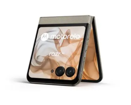 El celular plegable, Motorola Razr 50 en liquidación histórica: 12 GB de memoria RAM
