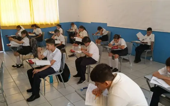 SEPyC; calendario escolar 2025-2026 para Sinaloa, definidas vacaciones y puentes