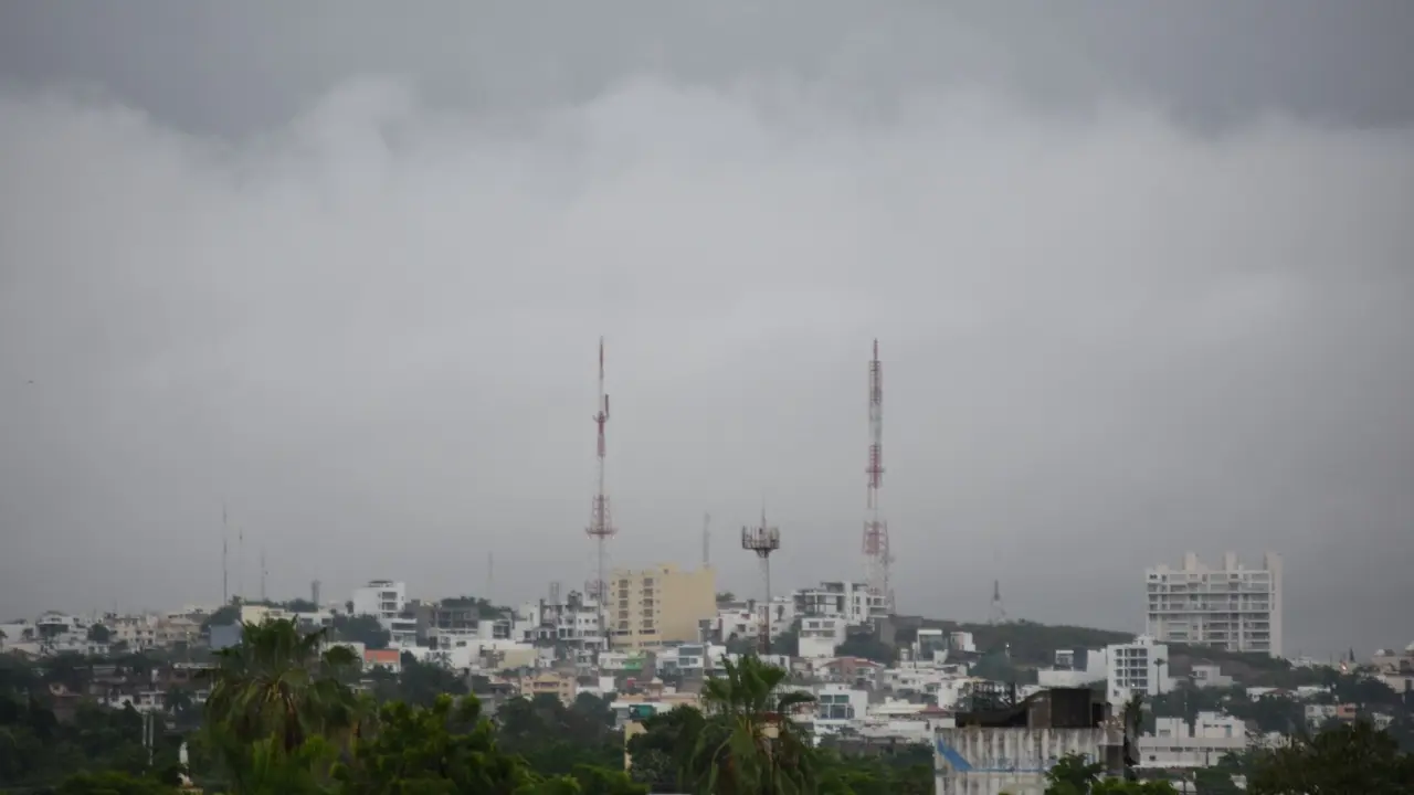El pronóstico advierte que el monzón continuará dejando lluvias en Sinaloa. Foto: TBN