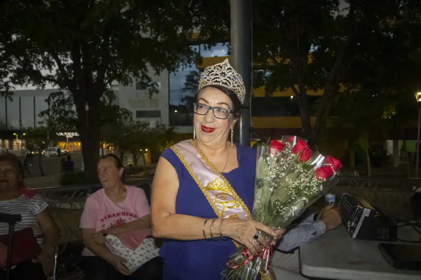 La Reina saliente, “Marthita” Navarrete, se despedirá de su reinado con elegancia y gratitud, dejando huella en la historia del danzón. Foto: IMCC