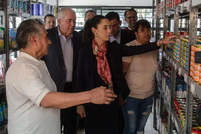 ¿Dónde estarán las Tiendas del Bienestar? Sheinbaum visita una de las Tiendas del Bienestar. Foto: Cortesía