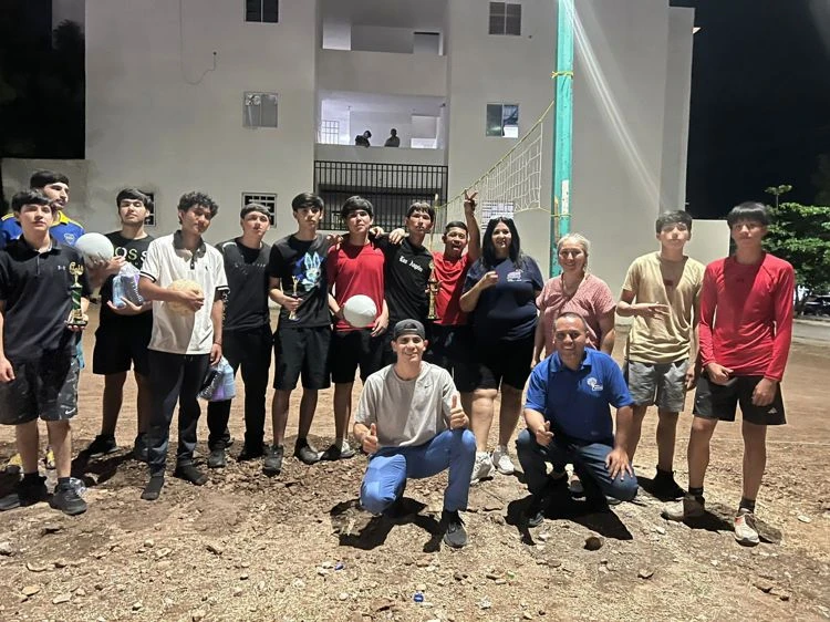 El deporte como herramienta social: realizan torneo para rehabilitar parque en Las Glorias