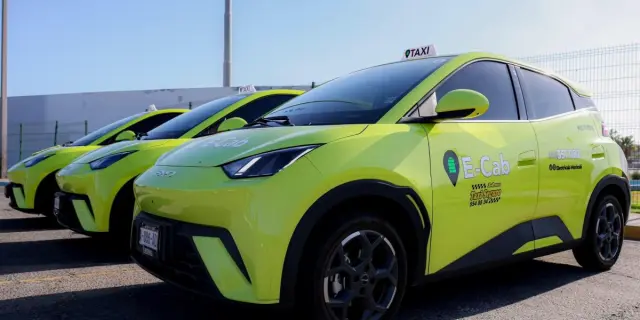 Así son los primeros taxis eléctricos de México, y solo están disponibles en Baja California