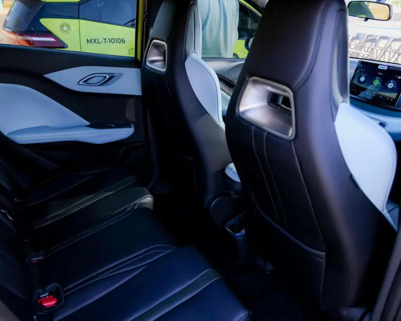 Teléfono para pedir los taxis eléctricos en Mexicali Teléfono para pedir los taxis eléctricos en Mexicali. Foto: Cortesía