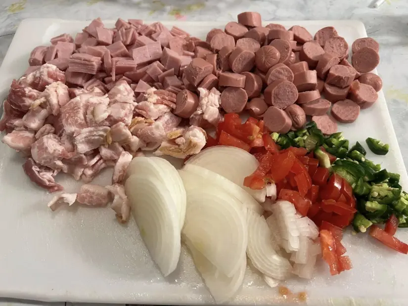 imagen recuadro Picadillo de los ingredientes para la discada Foto: Karen Garcia (Facebook)