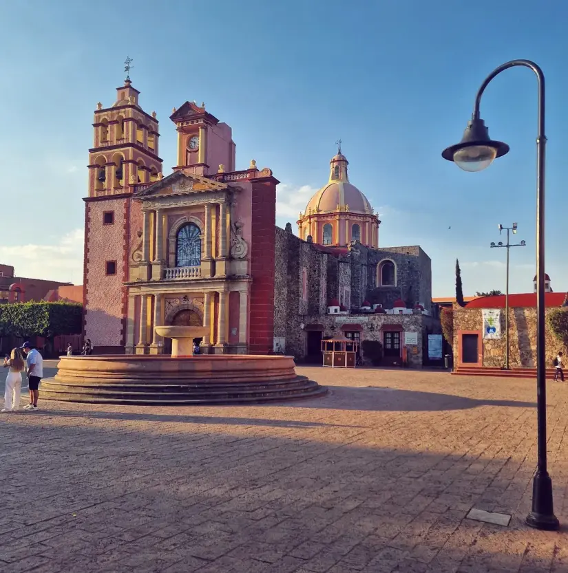 imagen recuadro Parroquia de Santa María de la Asunción en Tesquisquiapan Foto: rogo_universe (Instagram)