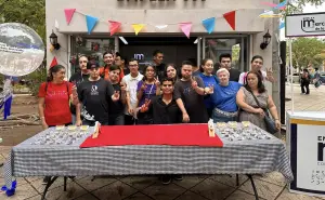 Jóvenes con discapacidad celebran un año vendiendo sueños en el Mercadito de la Inclusión