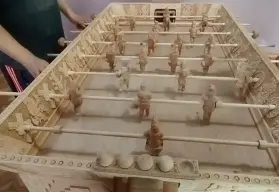 Juego de los Dioses: artesano de Tlaxcala crea el primer futbolito prehispánico de México