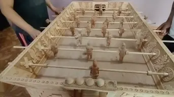 Juego de los Dioses: artesano de Tlaxcala crea el primer futbolito prehispánico de México