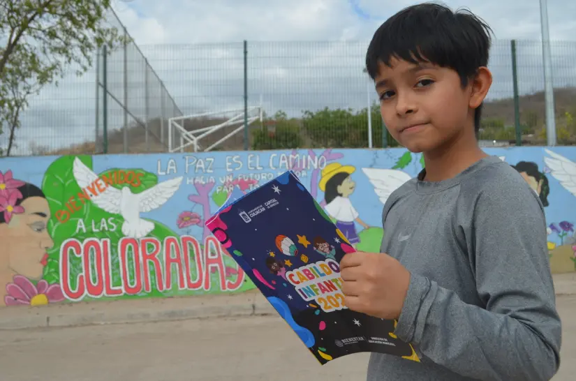Ángel Isaí, niño de Culiacán que construye el futuro gota a gota y nos recuerda que el agua no es un lujo: ¡es vida! El agua se agota, tu acción no: Ángel Isaí lanza un llamado urgente por el cuidado del tesoro natural más valioso del planeta. Foto: Juan Madrigal