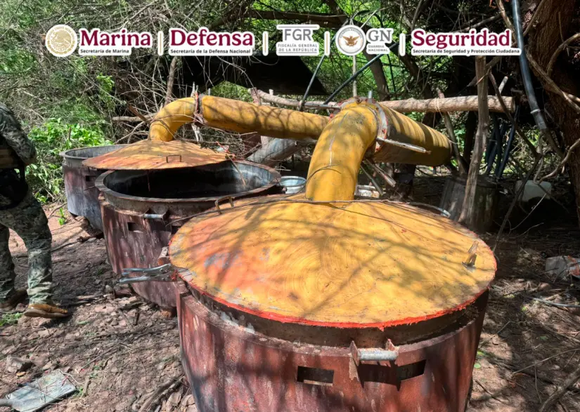 Decomiso de narcolaboratorio en Higueras de Abuya, Culiacán Decomiso de narcolaboratorio en Higueras de Abuya, Culiacán