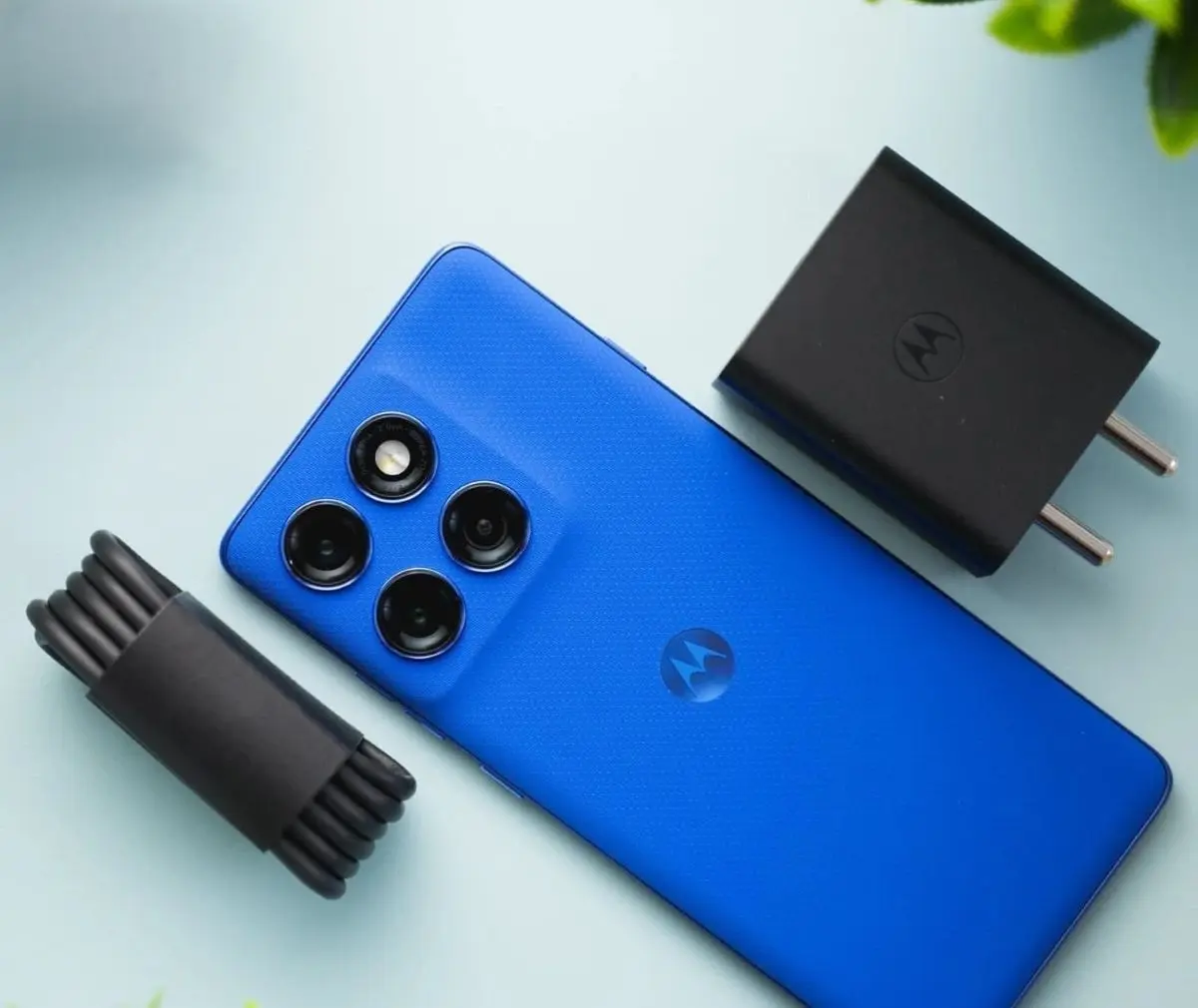 Motorola con altavoces estéreos. Foto: Cortesía