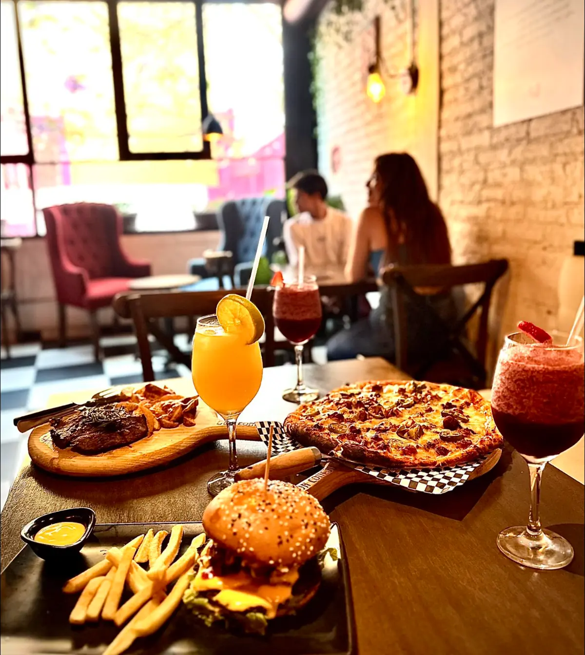 Disfruta de los platillos del restaurante RosaNegra Tulancingo. Foto: Facebook RosaNegra Disfruta de los platillos del restaurante RosaNegra Tulancingo. Foto: Facebook RosaNegra.