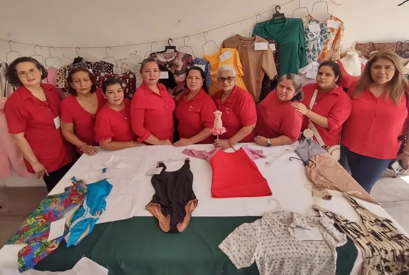 CDI No. 2 DIF Sinaloa en Culiacán: semillero de sueños y vida Nunca es tarde para aprender: adultos mayores de corazón joven del CDI No. 2 celebran un año más de crecimiento con pasión, arte y constancia. Foto: Juan Madrigal