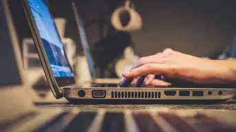 Científicos en Japón logran récord mundial de velocidad de internet con nueva tecnología