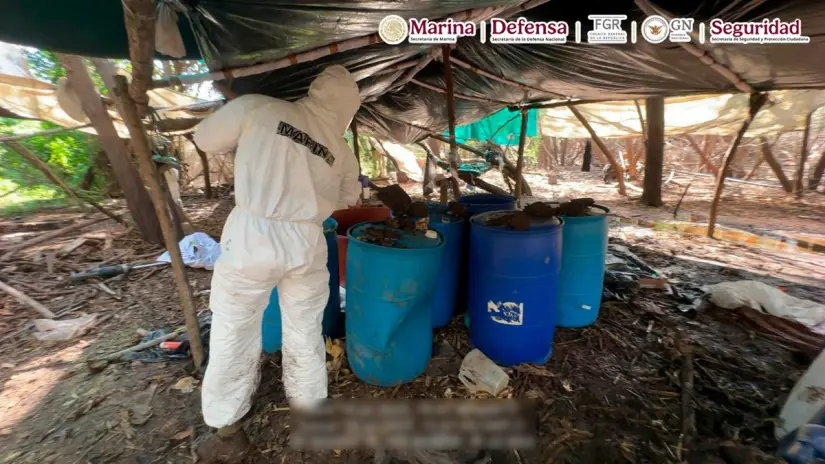 Aseguran seis narcolaboratorios y más de 4 toneladas de metanfetamina en Navolato