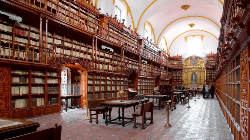 Conoce la impresionante Biblioteca Palafoxiana. Foto: Expedia. Conoce la impresionante Biblioteca Palafoxiana. Foto: Expedia.