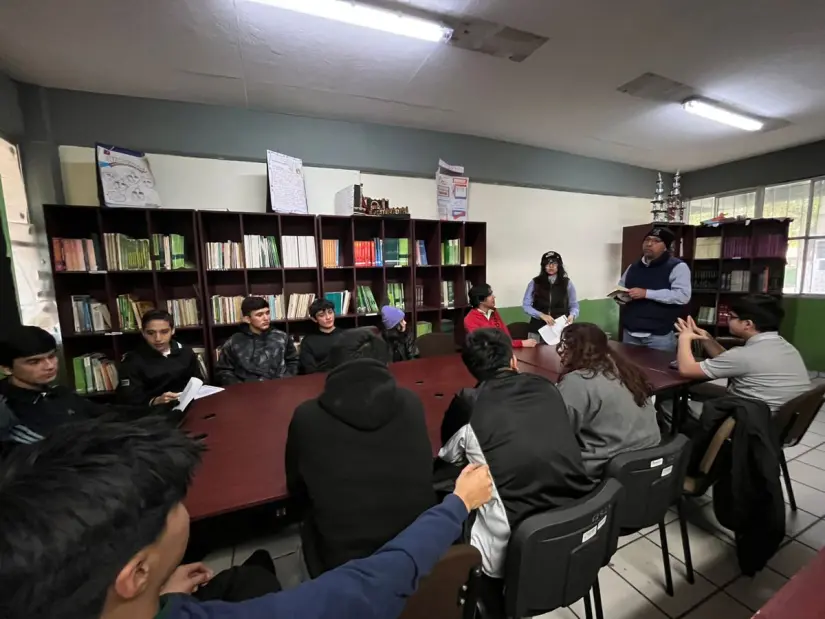 Con 17 años, forma parte del Club de Lectura y de Ajedrez del COBAES 24, guiado por el maestro Ramón Beltrán Ron. Foto: Juan Madrigal